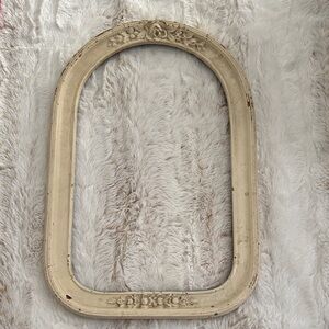 Hand Crafted Cream Oval Decorative Wooden Picture Frame